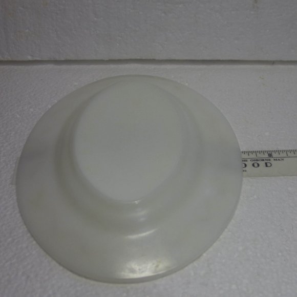 Vintage Pyrex Tableware Milk Glass MMG Oval Platter Gold Ribbon Pattern - Picture 6 of 6